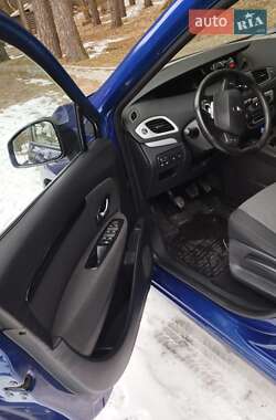Мінівен Renault Scenic 2014 в Житомирі