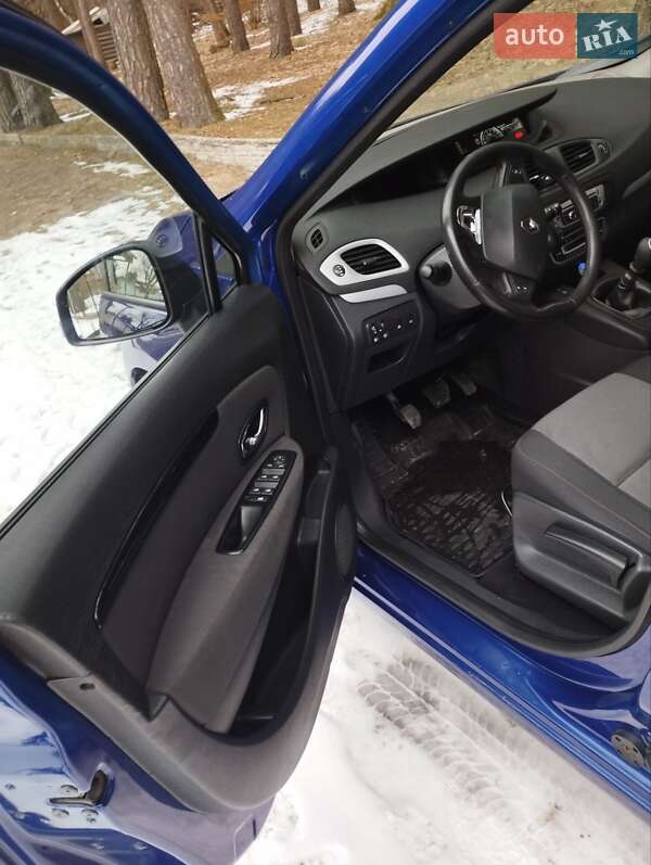 Минивэн Renault Scenic 2014 в Житомире