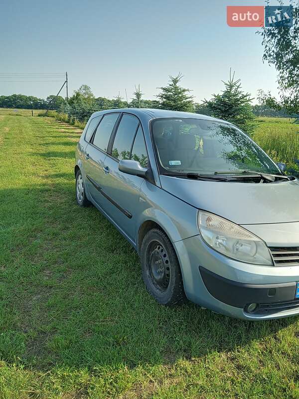 Мінівен Renault Scenic 2004 в Вижниці