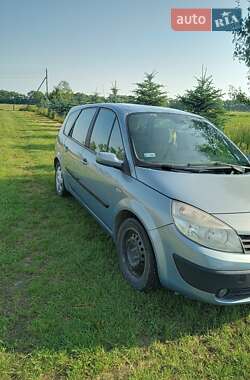 Минивэн Renault Scenic 2004 в 