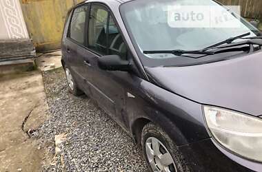 Мінівен Renault Scenic 2004 в Кам'янець-Подільському