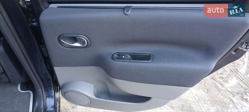 Минивэн Renault Scenic 2007 в Виннице