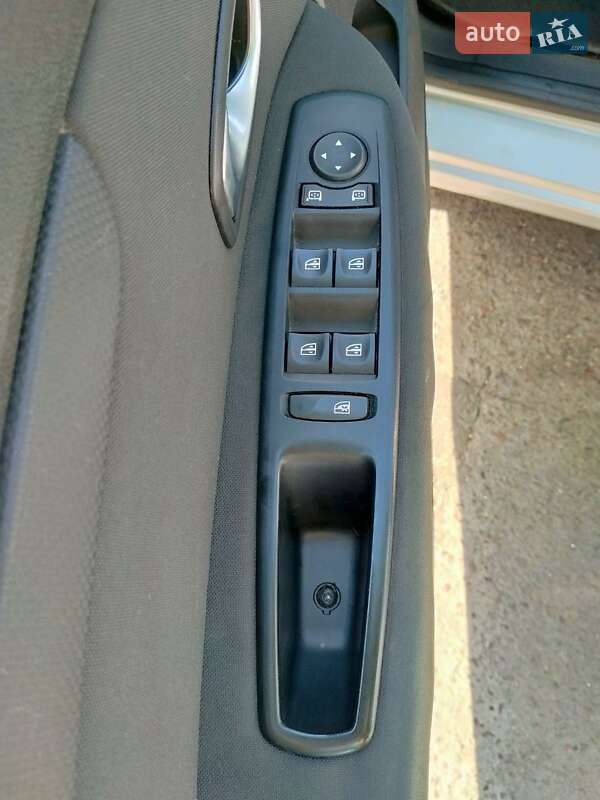 Минивэн Renault Scenic 2009 в Луцке фото 14 Минивэн Renault Scenic 2009 в Луцке