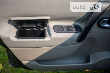 Минивэн Renault Scenic 2005 в 
