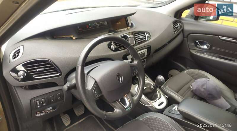 Мінівен Renault Scenic 2015 в Луцьку