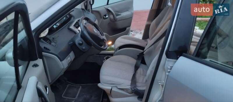 Минивэн Renault Scenic 2006 в Черновцах фото 6 Минивэн Renault Scenic 2006 в Черновцах