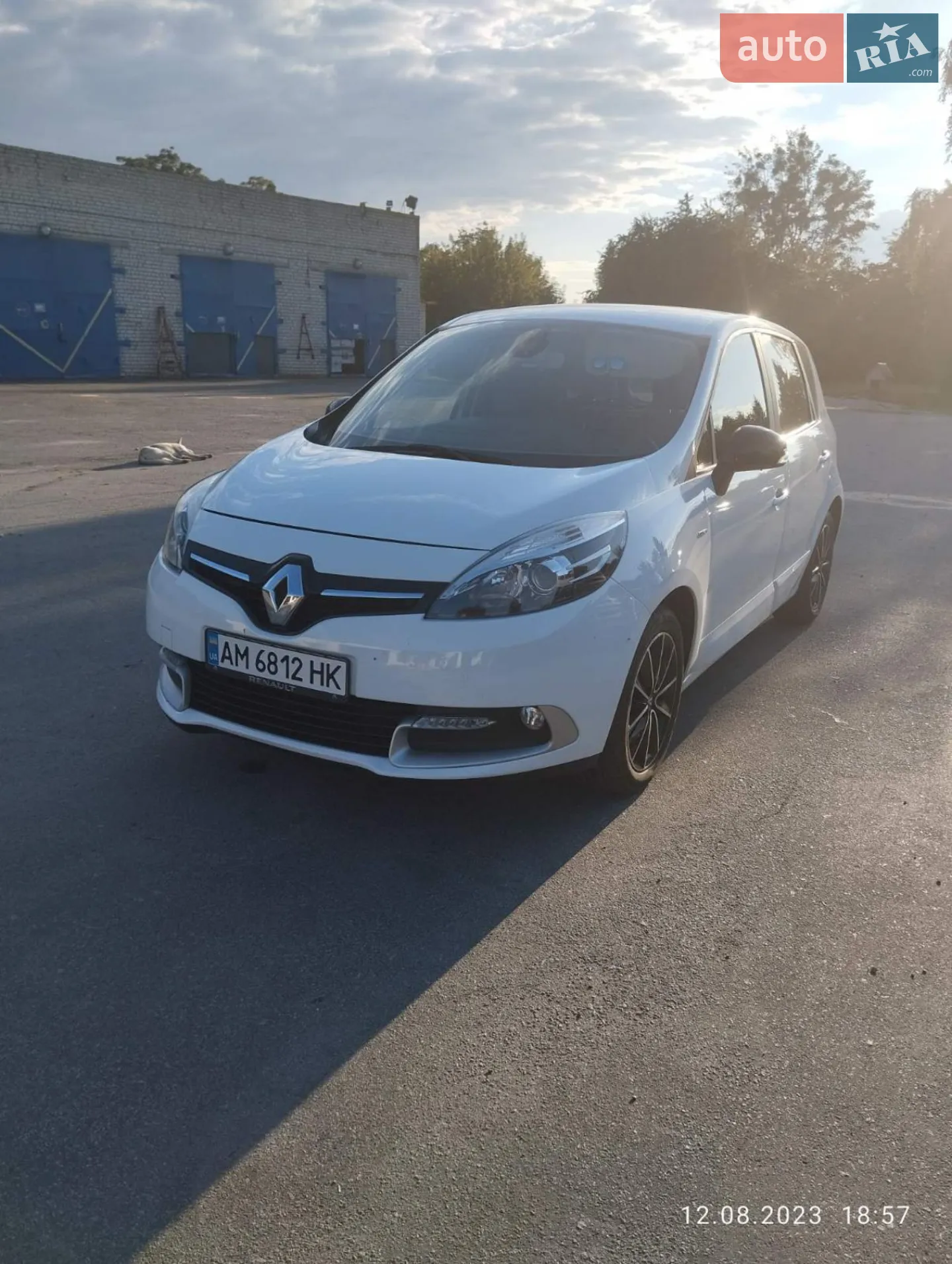 2016 Renault Scenic - мініатюра 2
