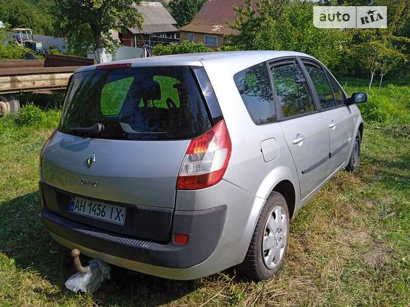 Мінівен Renault Scenic 2005 в Дубні