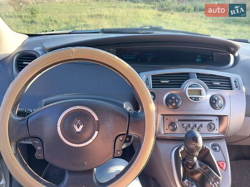 Минивэн Renault Scenic 2005 в Измаиле