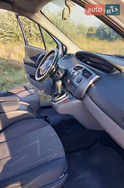 Минивэн Renault Scenic 2005 в Измаиле