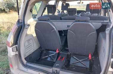 Минивэн Renault Scenic 2005 в Измаиле