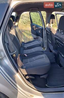 Минивэн Renault Scenic 2005 в Измаиле