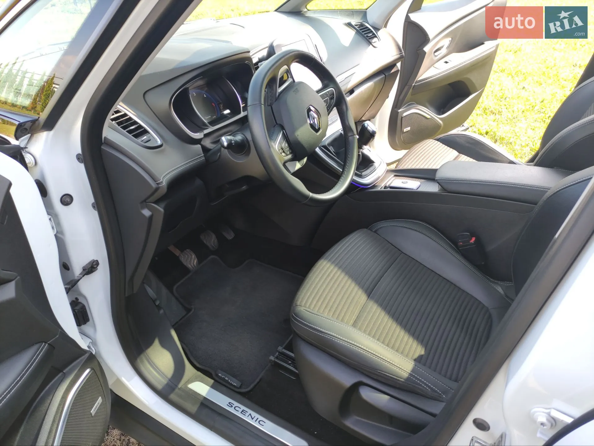 2017 Renault Scenic - мініатюра 14