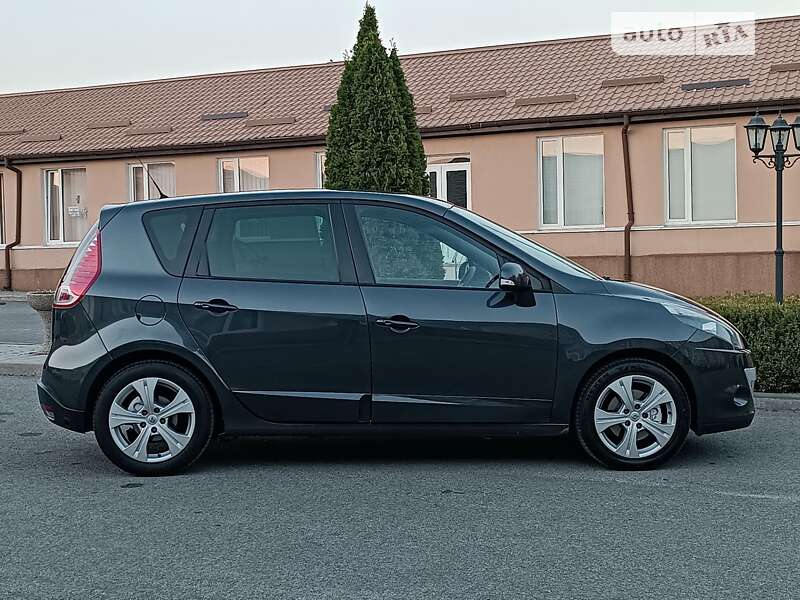 Минивэн Renault Scenic 2011 в Днепре