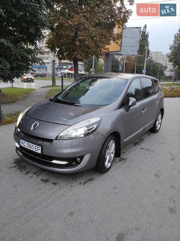 Renault Scenic 2012