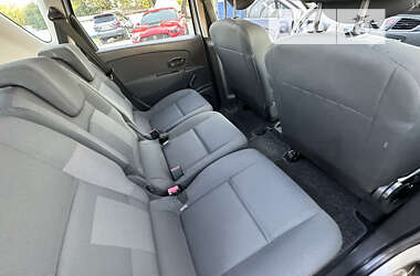 Минивэн Renault Scenic 2009 в 
