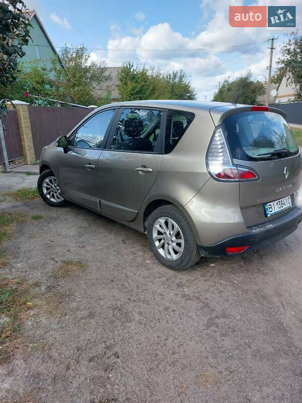 Мінівен Renault Scenic 2012 в Пирятині