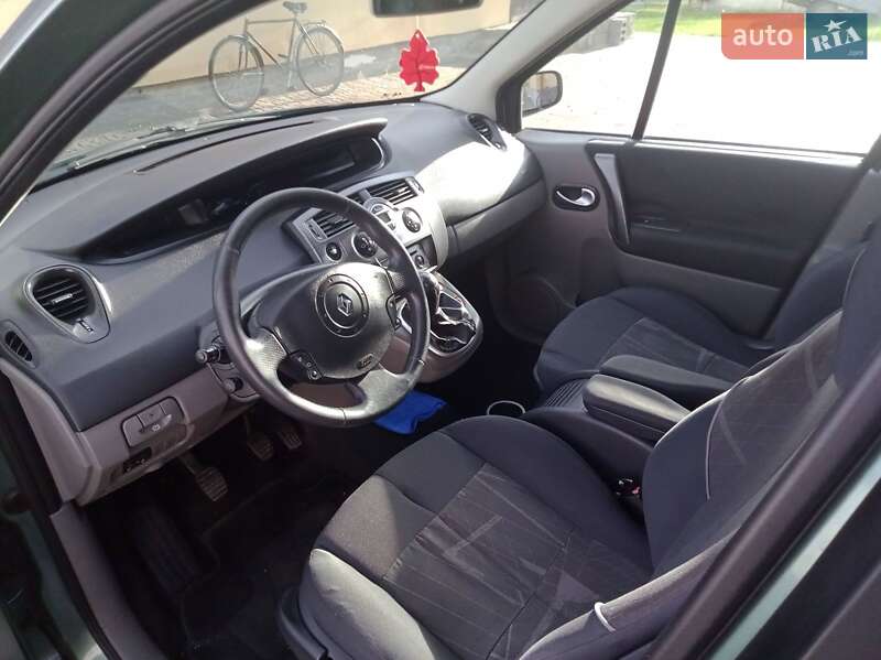 Мінівен Renault Scenic 2005 в Костопілі