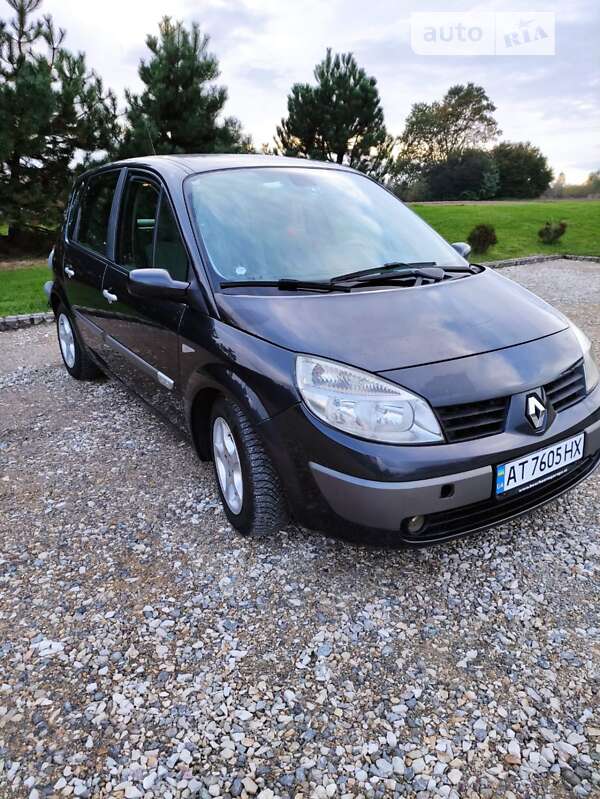 Минивэн Renault Scenic 2005 в Галиче