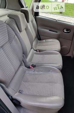 Минивэн Renault Scenic 2005 в Галиче
