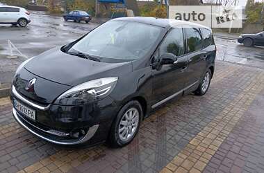 Минивэн Renault Scenic 2012 в Подольске