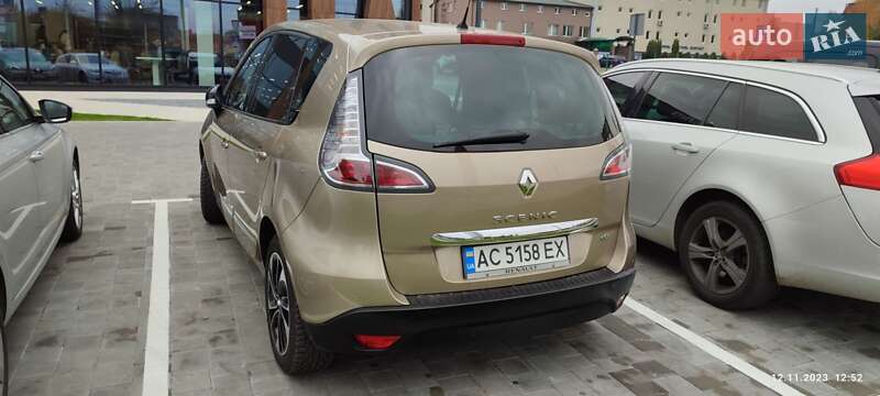 Мінівен Renault Scenic 2015 в Луцьку