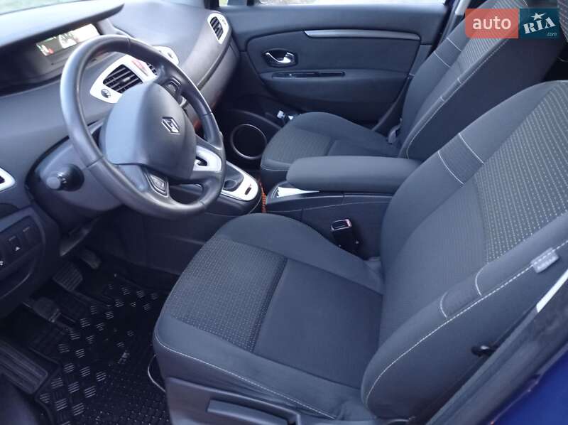 Минивэн Renault Scenic 2010 в Ровно