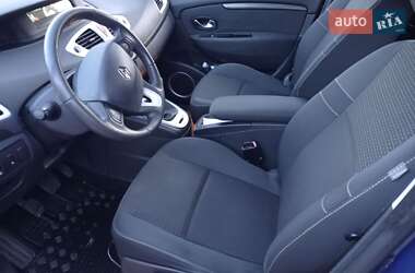 Минивэн Renault Scenic 2010 в Ровно