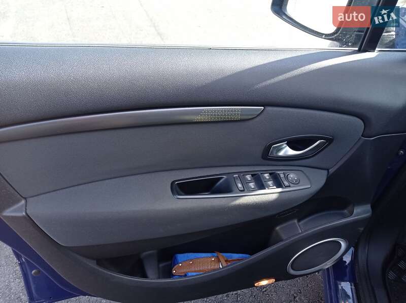 Минивэн Renault Scenic 2010 в Ровно