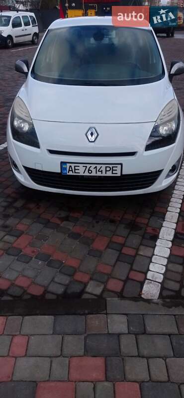 Минивэн Renault Scenic 2011 в Днепре