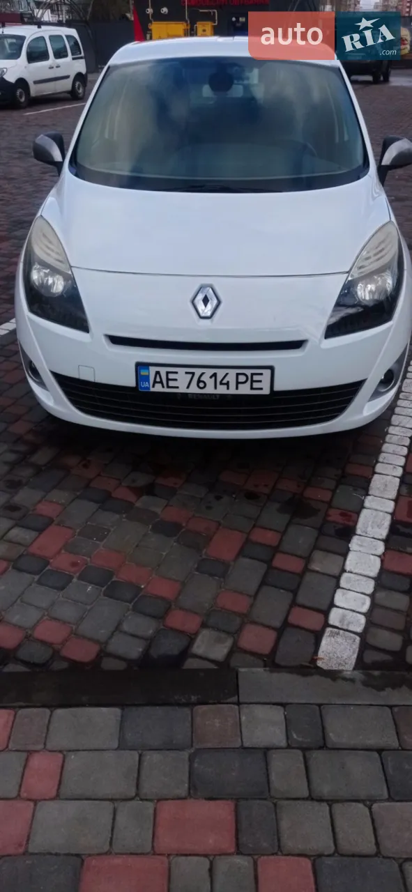 2012 Renault Scenic - мініатюра 17