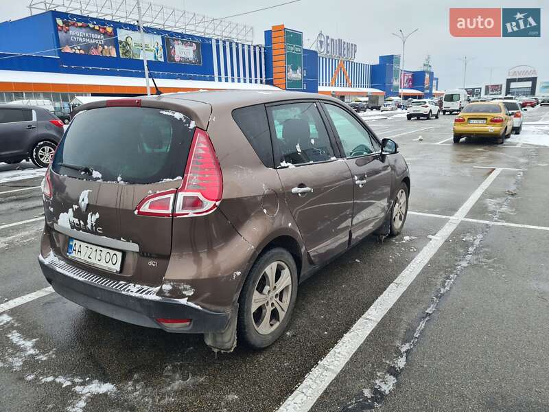 Минивэн Renault Scenic 2009 в Киеве