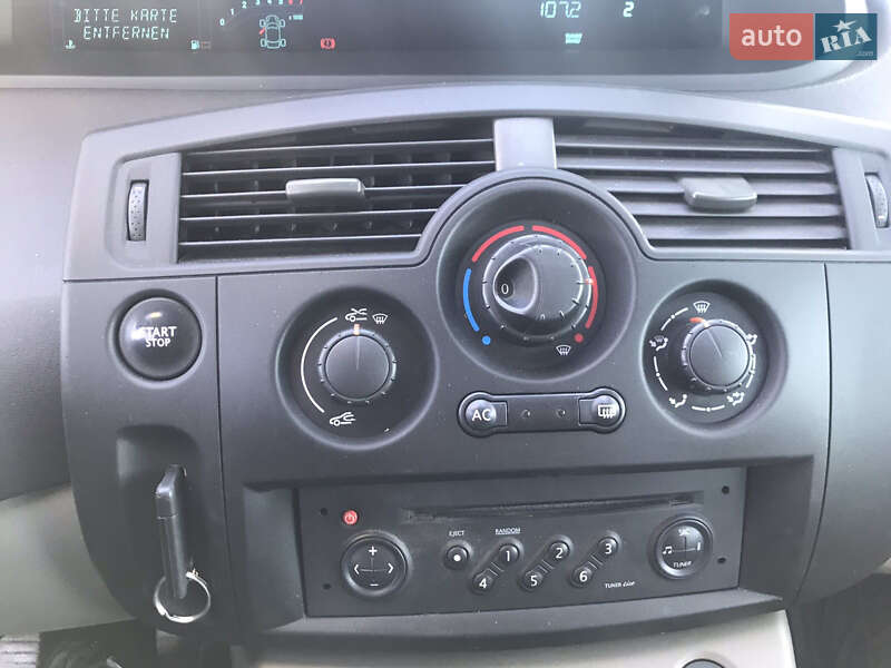 Минивэн Renault Scenic 2004 в Ровно