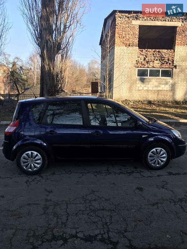 Минивэн Renault Scenic 2004 в Ровно