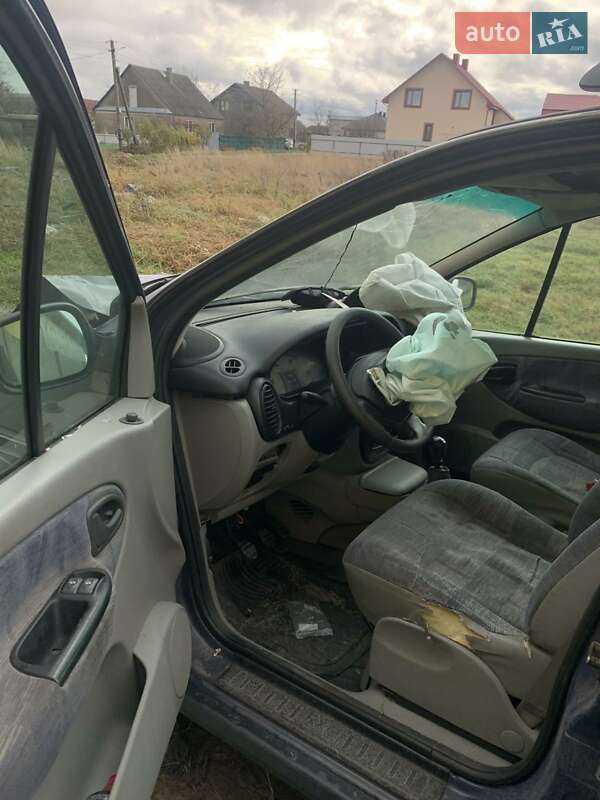 Минивэн Renault Scenic 2001 в Костополе фото 8 Минивэн Renault Scenic 2001 в Костополе