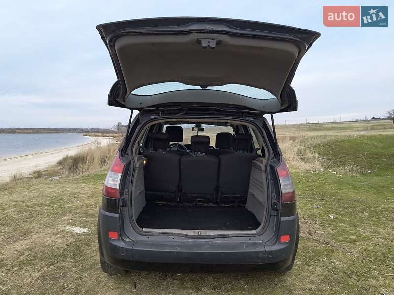 Минивэн Renault Scenic 2006 в Очакове