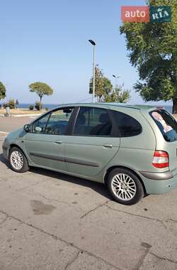 Минивэн Renault Scenic 2003 в 