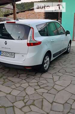 Минивэн Renault Scenic 2012 в Мукачево