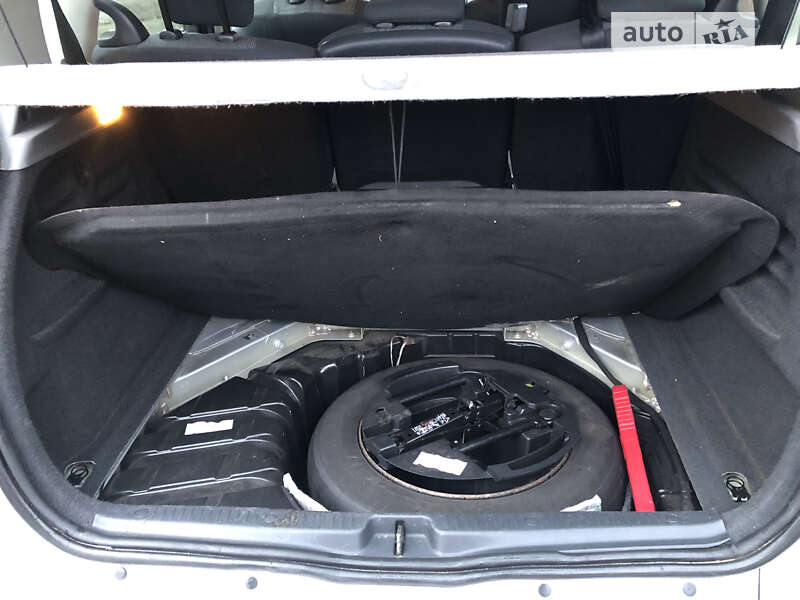 Минивэн Renault Scenic 2007 в Луцке