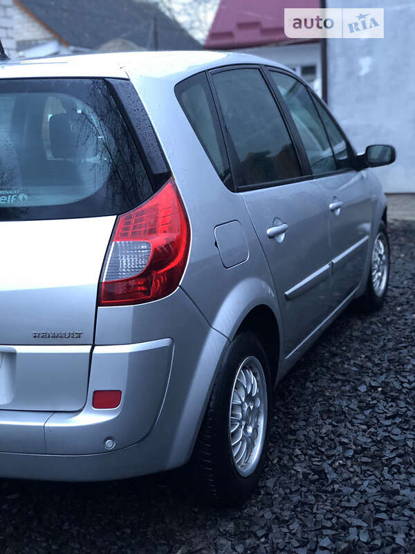 Минивэн Renault Scenic 2007 в Луцке