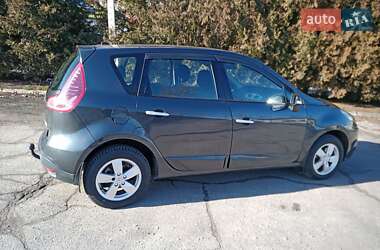 Минивэн Renault Scenic 2010 в Кременчуге