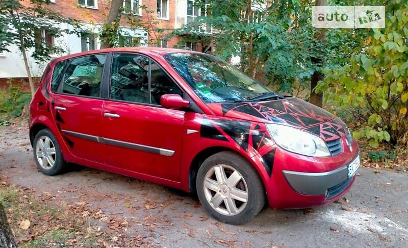 Минивэн Renault Scenic 2004 в 