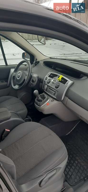 Минивэн Renault Scenic 2007 в Путивле