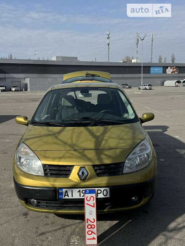 Минивэн Renault Scenic 2005 в Киеве