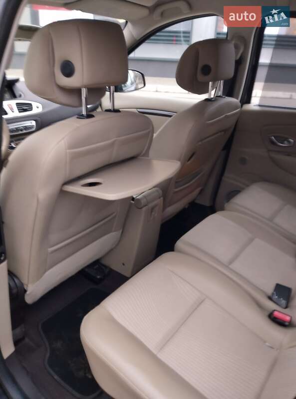 Минивэн Renault Scenic 2009 в Харькове