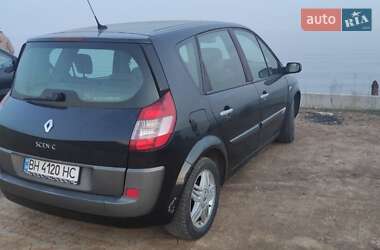 Минивэн Renault Scenic 2004 в 