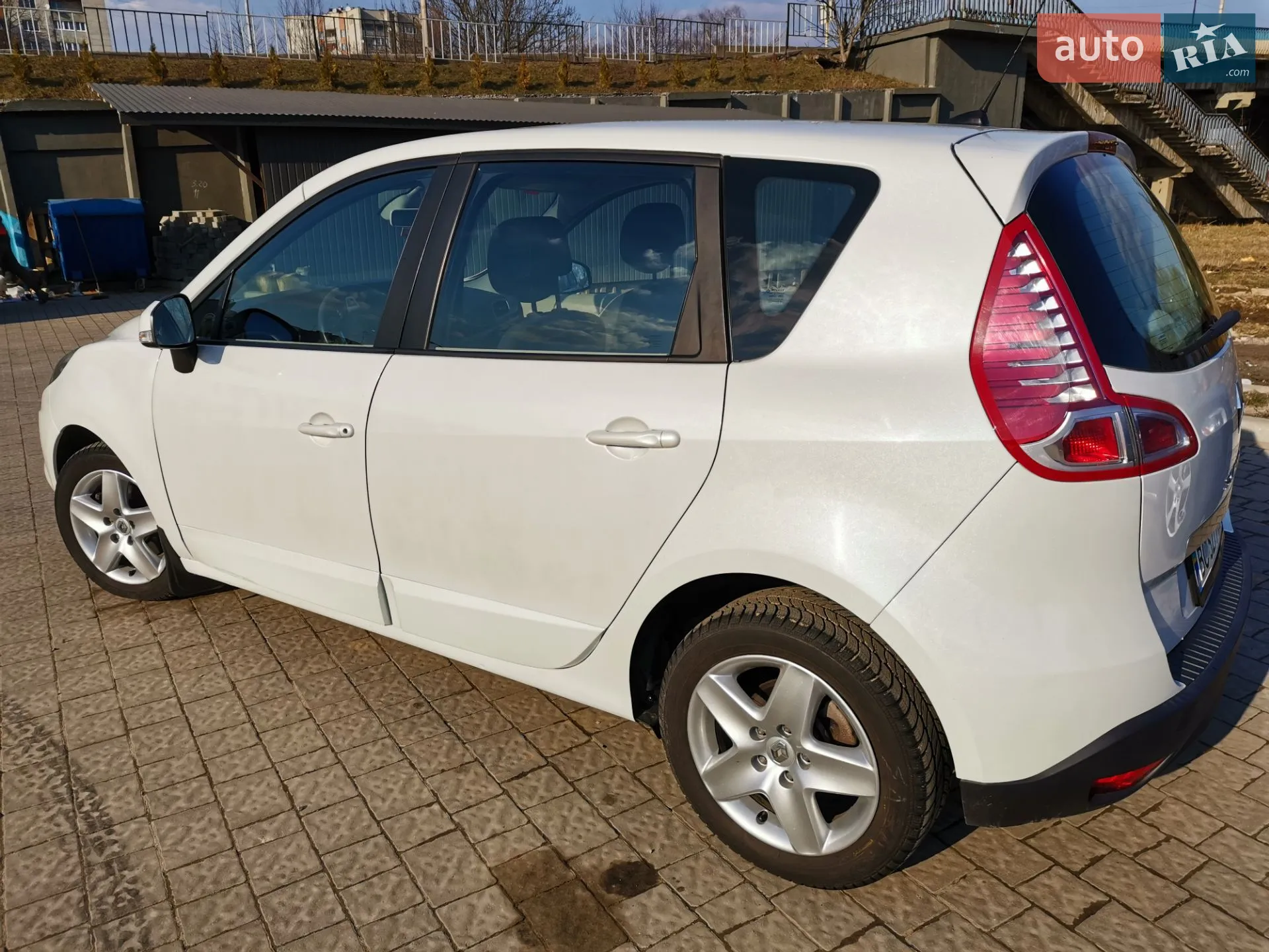 2011 Renault Scenic - мініатюра 2