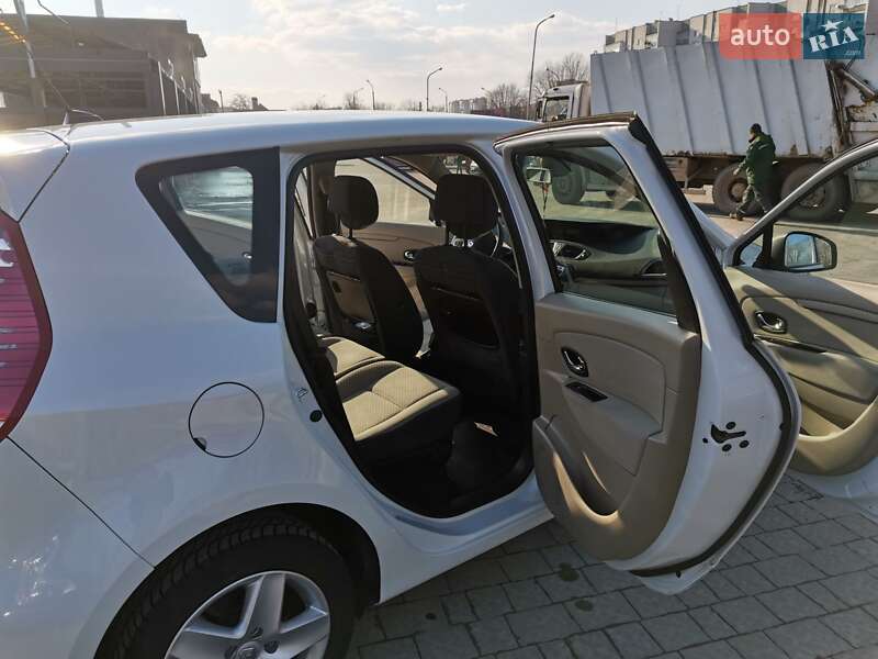 Минивэн Renault Scenic 2011 в Дрогобыче фото 12 Минивэн Renault Scenic 2011 в Дрогобыче