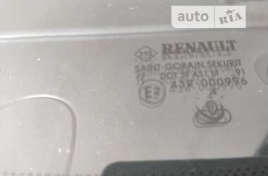Мінівен Renault Scenic 2004 в Чернівцях