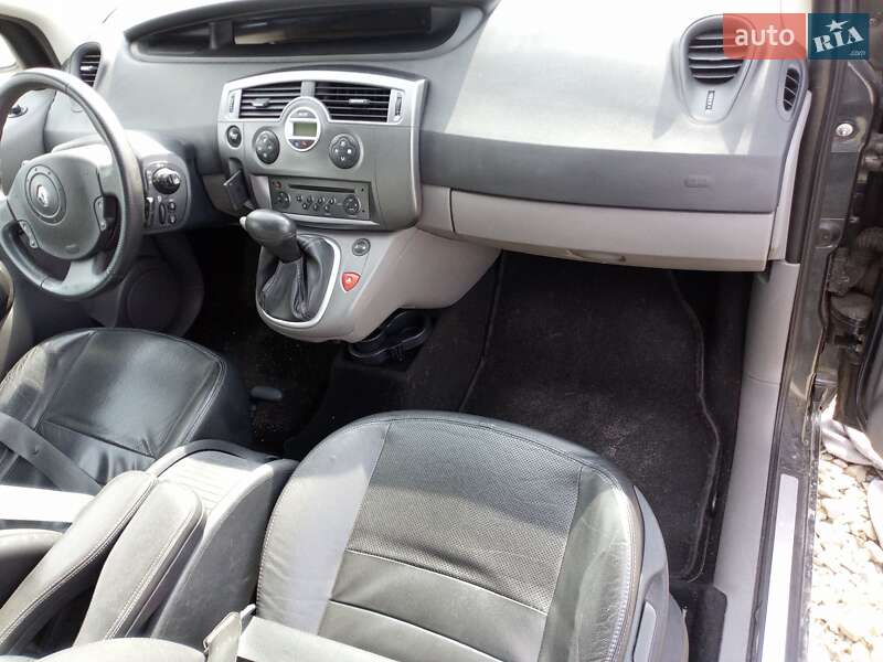 Минивэн Renault Scenic 2006 в Каменец-Подольском